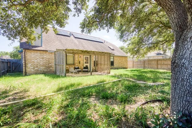 $2,400 | 906 St Christopher Street, Corpus Christi, TX 78418