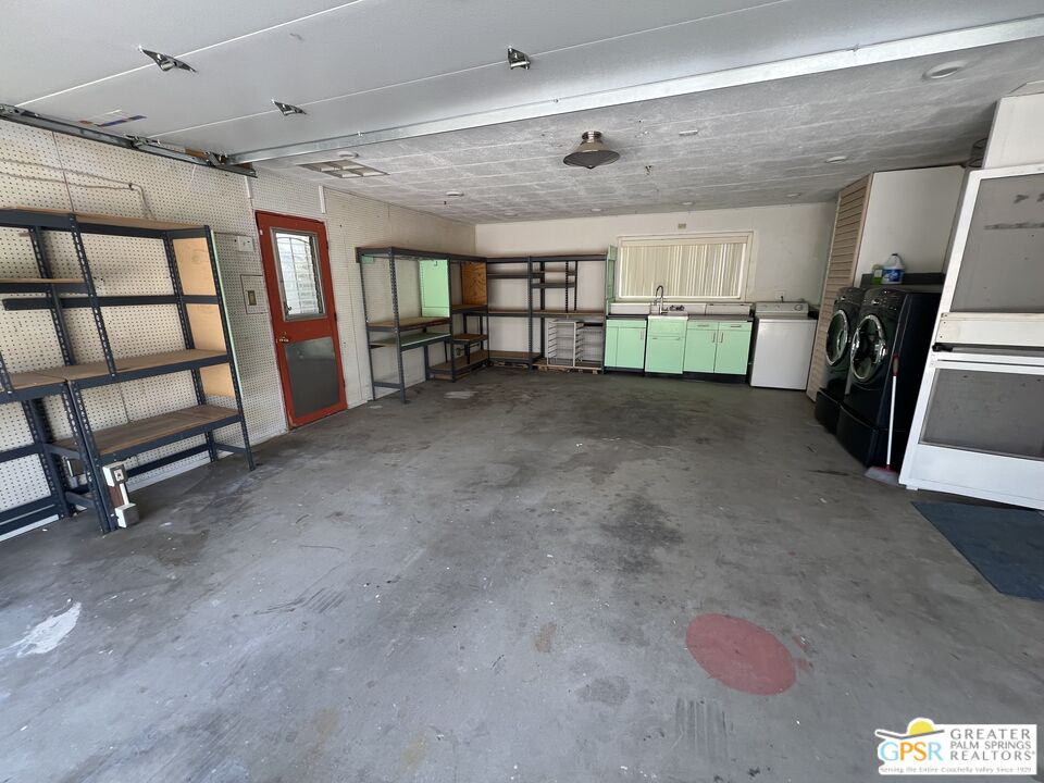 Undisclosed Address Yucca Valley, CA 92284 - Photo 38 of 46 a view of a garage room