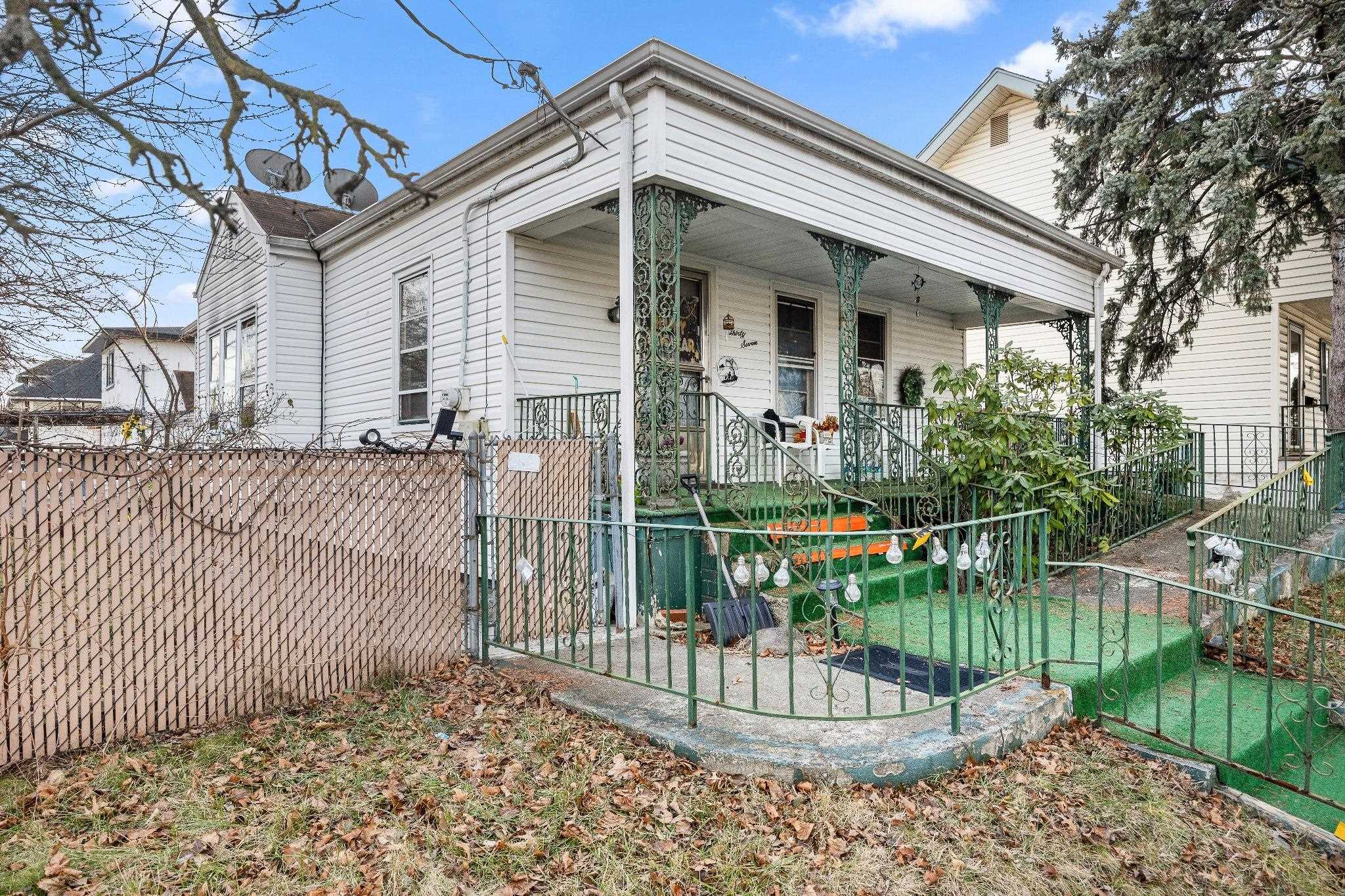 37 Raritan Road Linden, NJ 07036 - Photo 1 of 12
