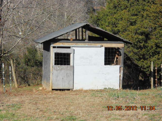 370 North Commerce Road Lebanon, TN 37090 - Photo 12 of 20 a front view of a house with a yard