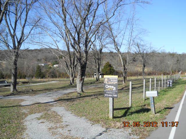 370 North Commerce Road Lebanon, TN 37090 - Photo 17 of 20 a view of outdoor space
