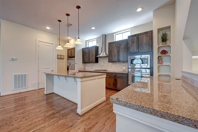 $3,000 | 5211 Eigel Street, Unit C, Houston, TX 77007