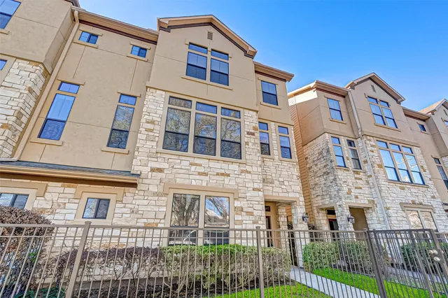 $3,000 | 5211 Eigel Street, Unit C, Houston, TX 77007