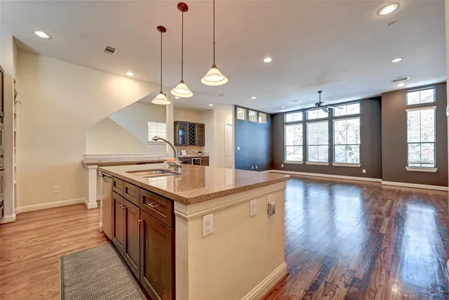 $3,000 | 5211 Eigel Street, Unit C, Houston, TX 77007