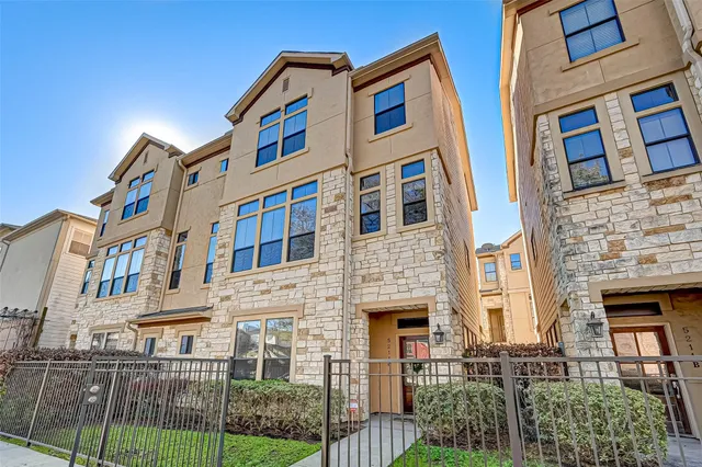 $3,000 | 5211 Eigel Street, Unit C, Houston, TX 77007