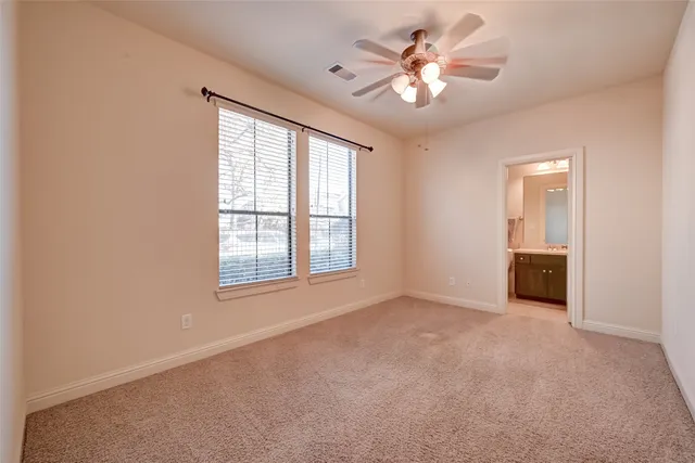 $3,000 | 5211 Eigel Street, Unit C, Houston, TX 77007