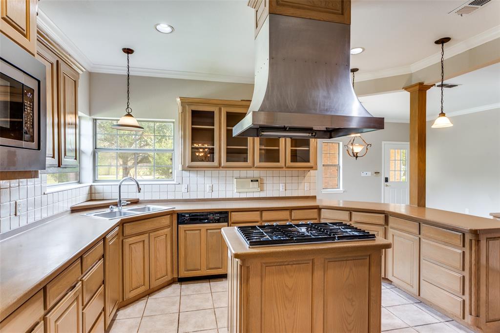 12449 Oak Grove Road South Burleson, TX 76028 - Photo 12 of 25