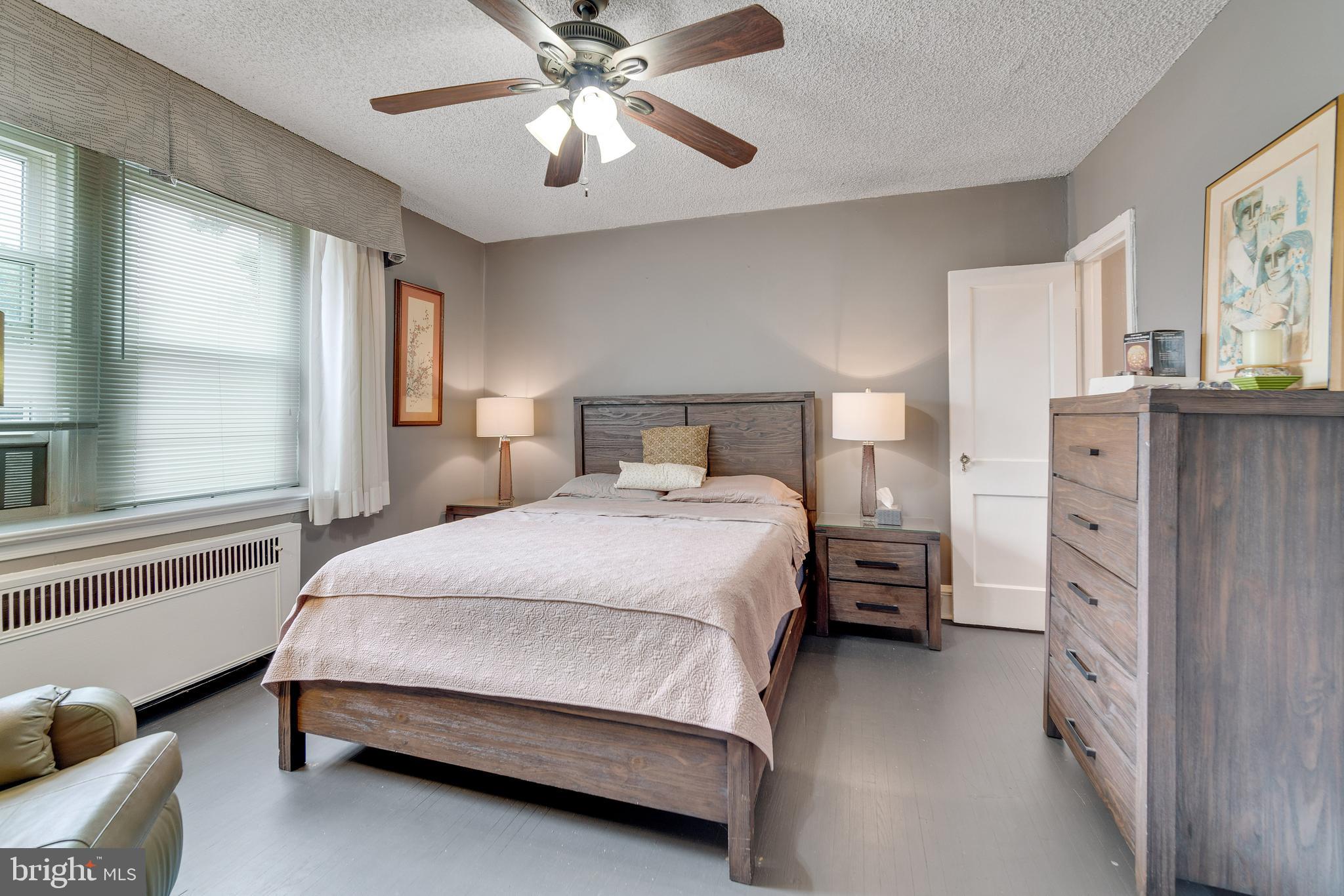 6212 Old York Road Philadelphia, PA 19141 - Photo 21 of 24 Main bedroom