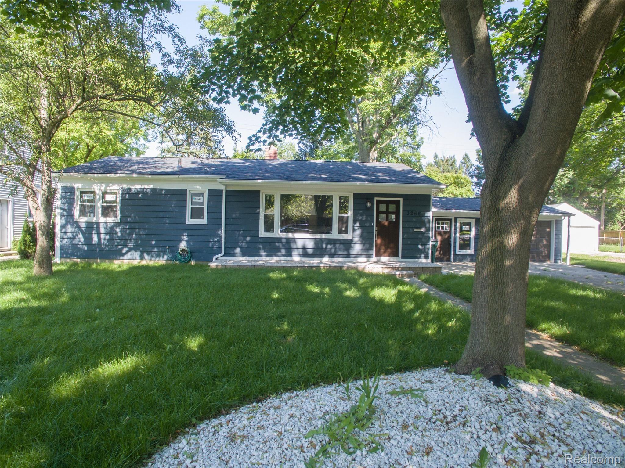 3266 Harvard Road Royal Oak, MI 48073 - Photo 2 of 60 Harvard RO-76.jpg