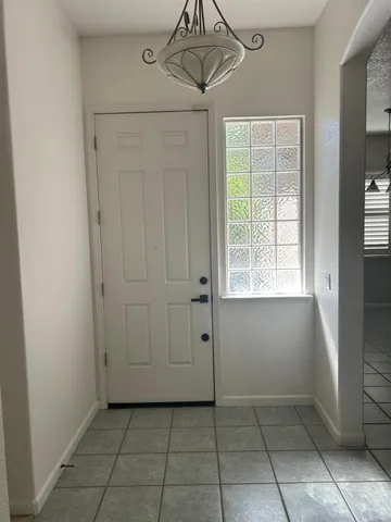 $2,700 | 110 Eastbrook Way, Sacramento, CA 95835