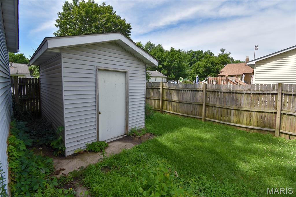 208 Wisconsin Avenue Alton, IL 62002 - Photo 24 of 27