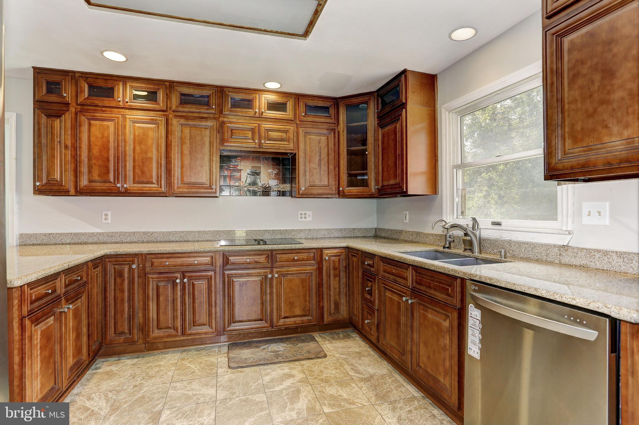 5402 Talon Court Clarksville, MD 21029 - Photo 11 of 45 Kitchen