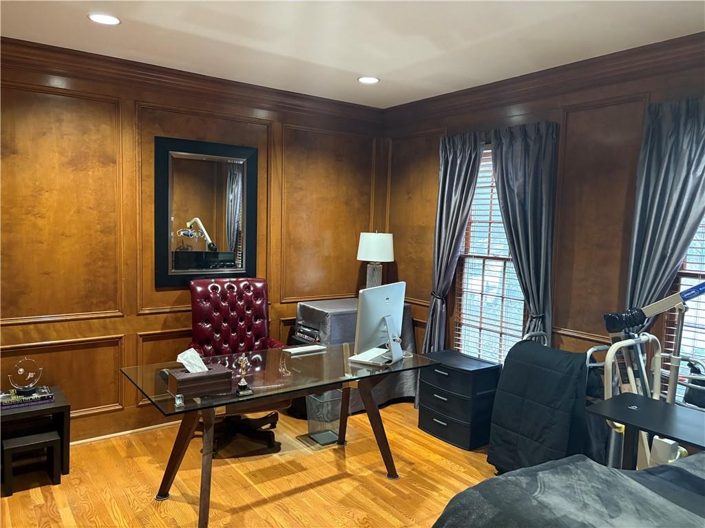 135 Lazy Laurel Chase Roswell, GA 30076 - Photo 15 of 64 a living room with furniture and a window
