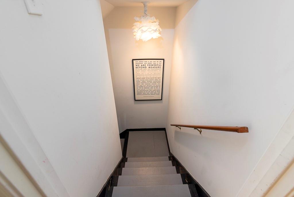 135 Lazy Laurel Chase Roswell, GA 30076 - Photo 46 of 64 a view of entryway