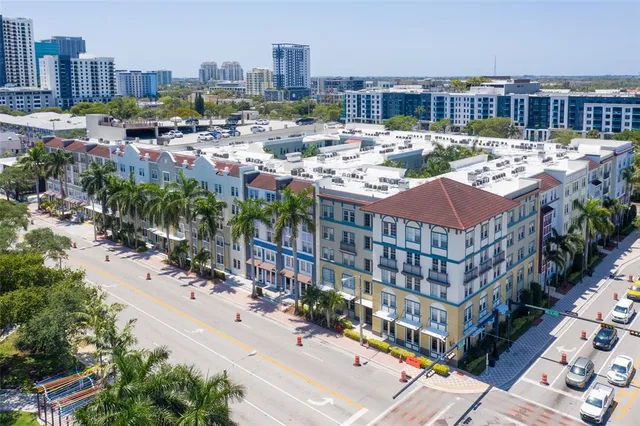 $319,000 | 533 Northeast 3rd Avenue, Unit 221, Fort Lauderdale, FL 33301