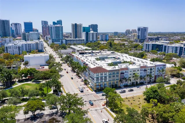 $319,000 | 533 Northeast 3rd Avenue, Unit 221, Fort Lauderdale, FL 33301