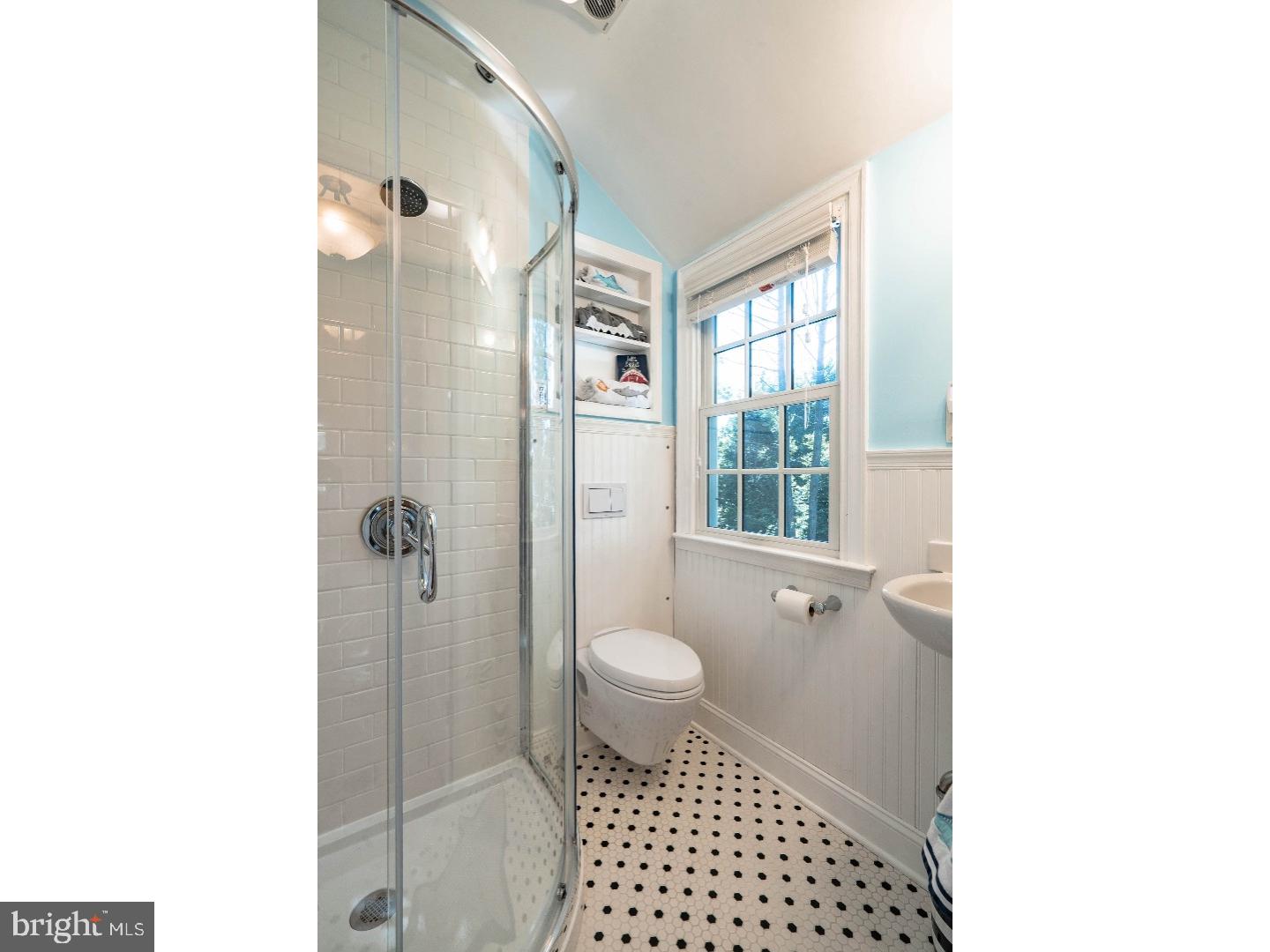 314 Twining Road Oreland, PA 19075 - Photo 11 of 13 Gallery Image 11