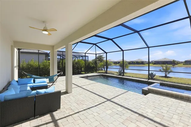 $925,000 | 15532 White Linen Drive, Bradenton, FL 34211