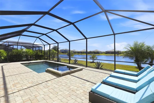 $925,000 | 15532 White Linen Drive, Bradenton, FL 34211