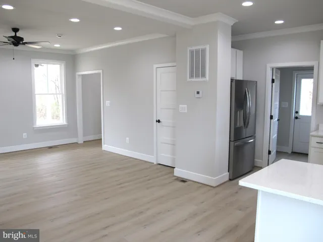 $574,800 | 1252 Shore Drive, Colonial Beach, VA 22443