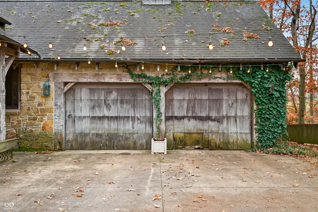 $550,000 | 7020 North 400 West, Columbus, IN 47201