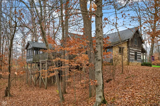 $550,000 | 7020 North 400 West, Columbus, IN 47201