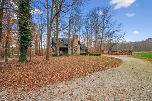 $550,000 | 7020 North 400 West, Columbus, IN 47201