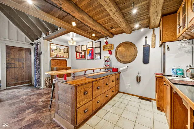 $550,000 | 7020 North 400 West, Columbus, IN 47201