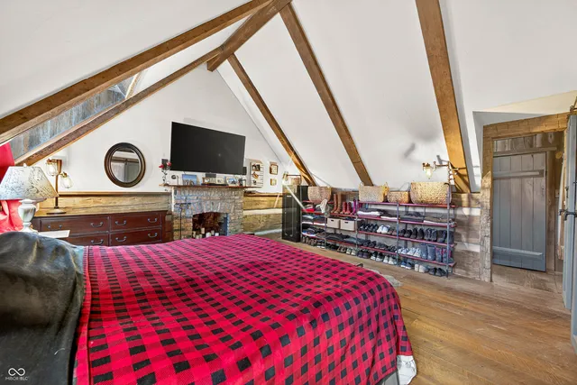 $550,000 | 7020 North 400 West, Columbus, IN 47201