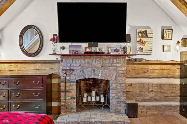 $550,000 | 7020 North 400 West, Columbus, IN 47201