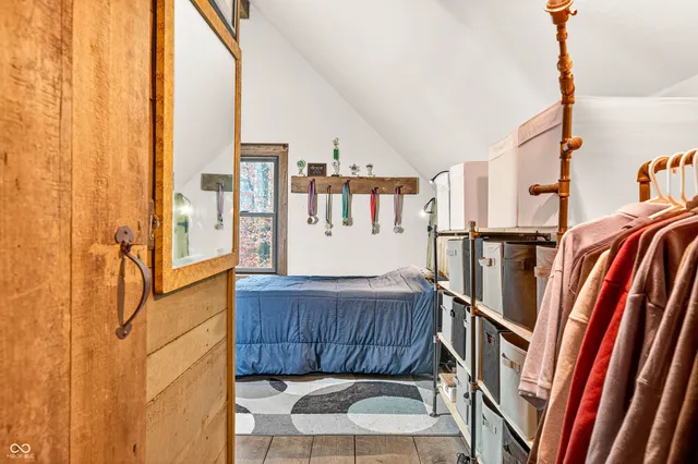 $550,000 | 7020 North 400 West, Columbus, IN 47201