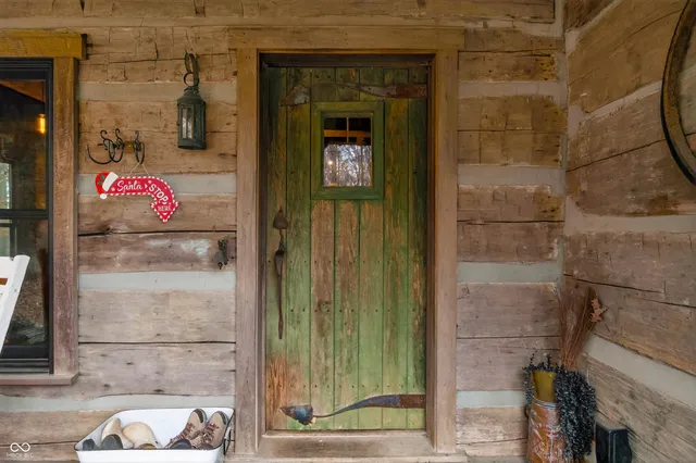 $550,000 | 7020 North 400 West, Columbus, IN 47201