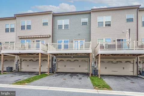 $525,000 | 7841 Chanceford Drive, Hanover, MD 21076