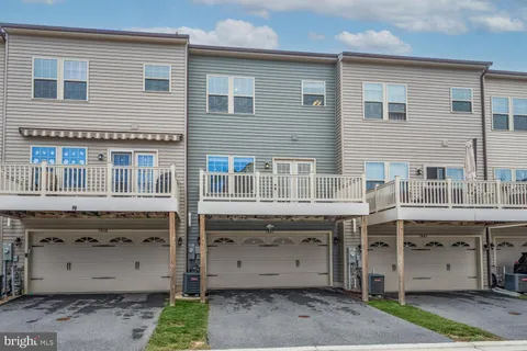 $525,000 | 7841 Chanceford Drive, Hanover, MD 21076