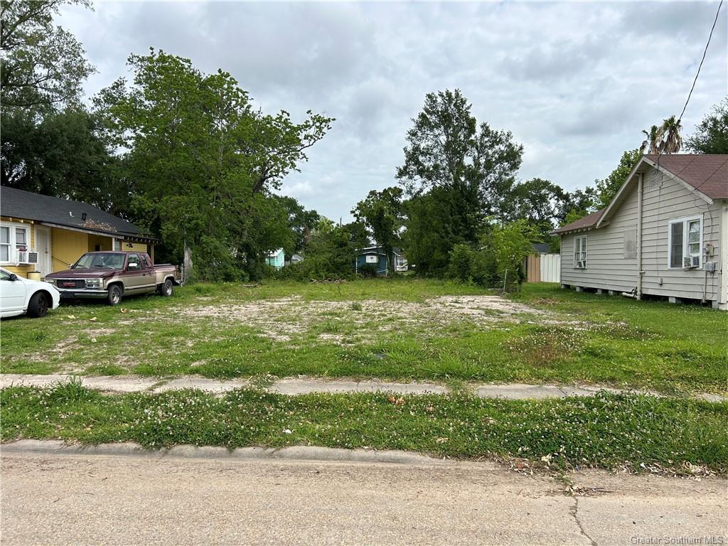 901 Fall Street Lake Charles, LA 70601 - Photo 2 of 2