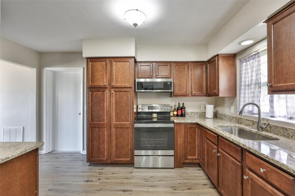 1826 Ridgeway Drive Clearwater, FL 33755 - Photo 6 of 20