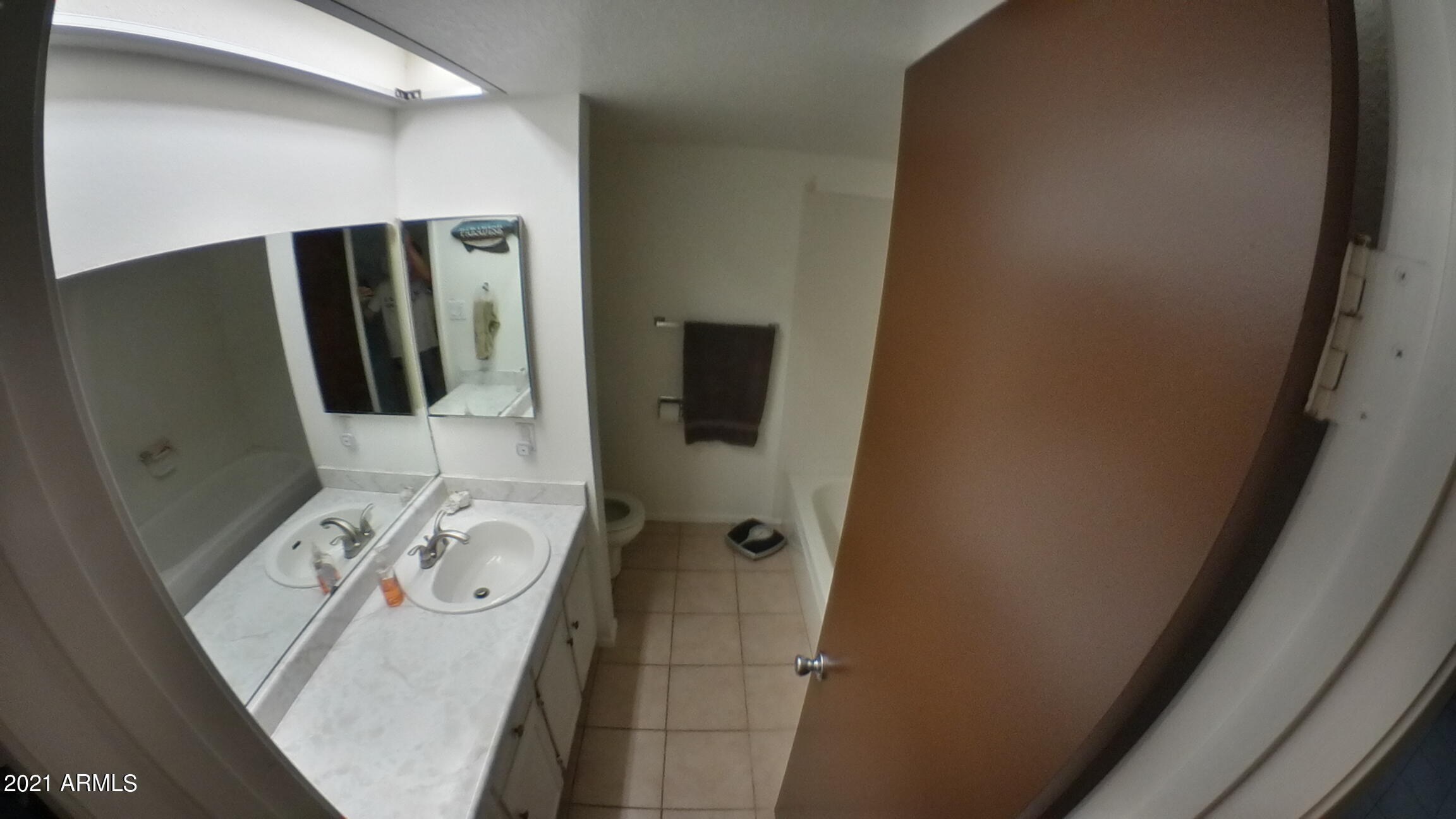 1825 West Utopia Road Phoenix, AZ 85027 - Photo 8 of 12 Guest Bath