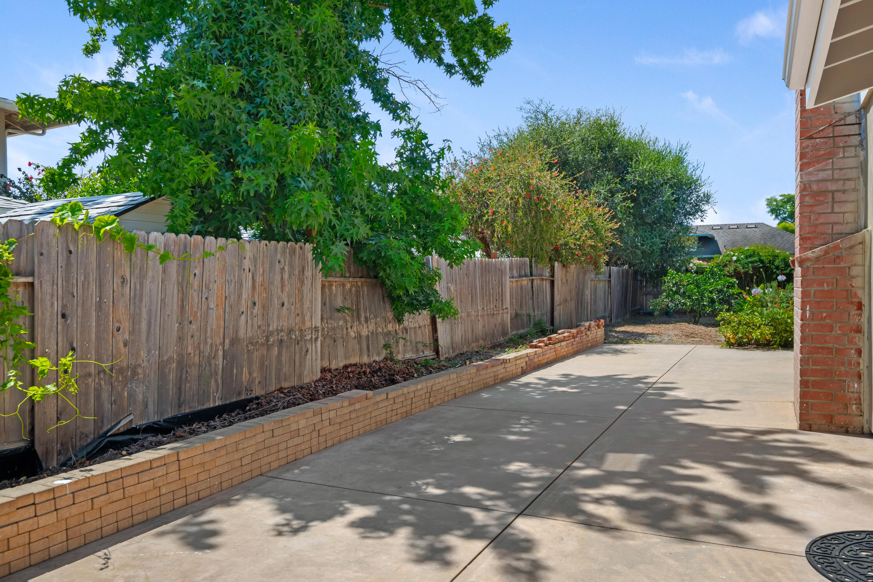 5871 Cathedral Oaks Road Goleta, CA 93117 - Photo 38 of 58 38-Driveway