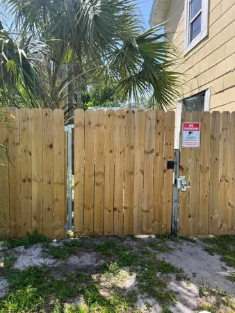 $950 | 321 North 11th Street, Unit C, Fort Pierce, FL 34950