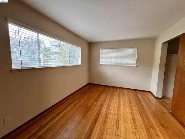 $2,150 | 2418 Ashby Avenue, Unit B, Berkeley, CA 94705