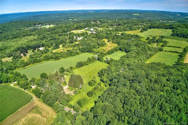 $500,000 | 1604 Bunker Hill Road, Watertown, CT 06795