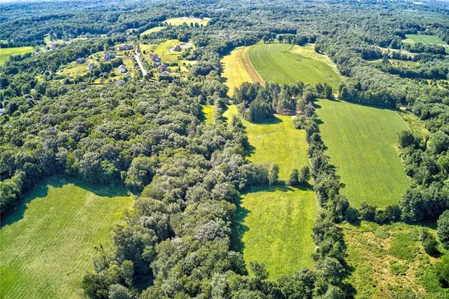 $500,000 | 1604 Bunker Hill Road, Watertown, CT 06795