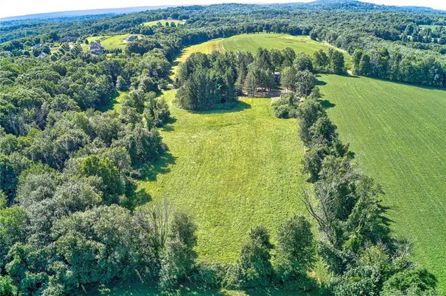 $500,000 | 1604 Bunker Hill Road, Watertown, CT 06795