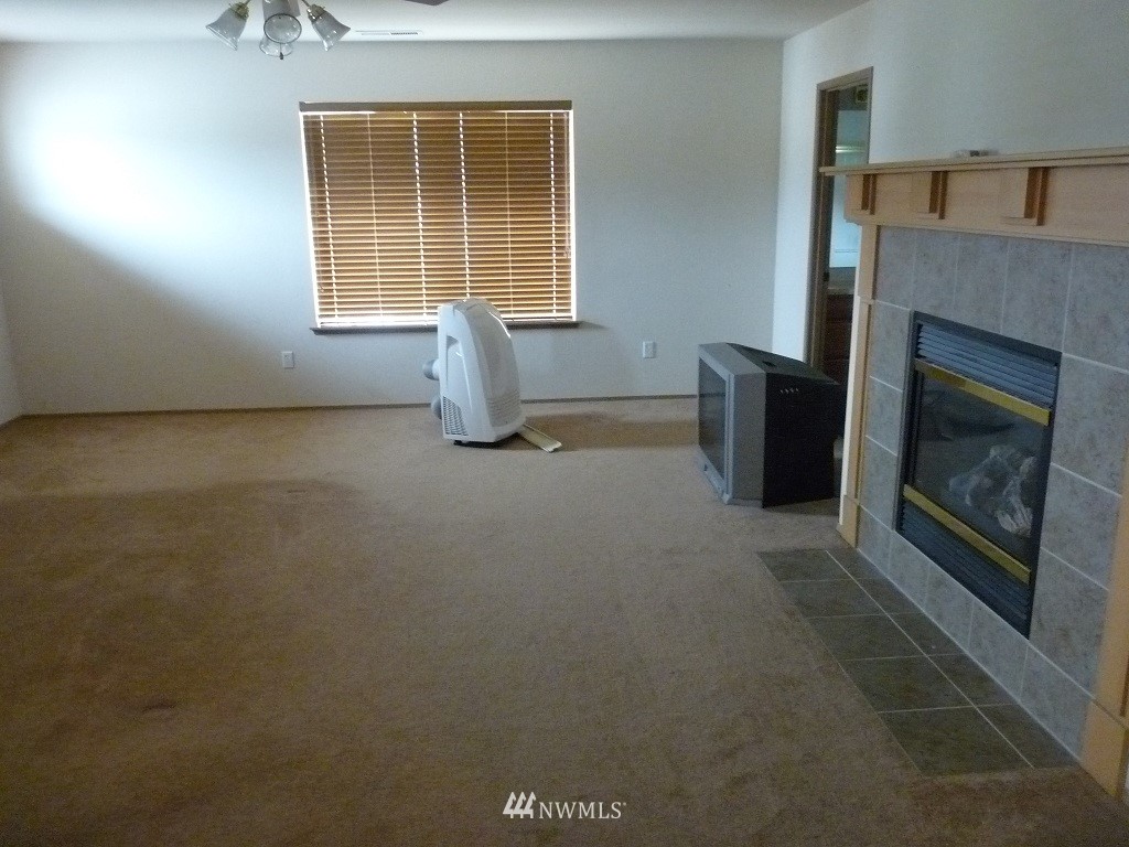 20348 Corbridge Road Southeast Monroe, WA 98272 - Photo 9 of 15
