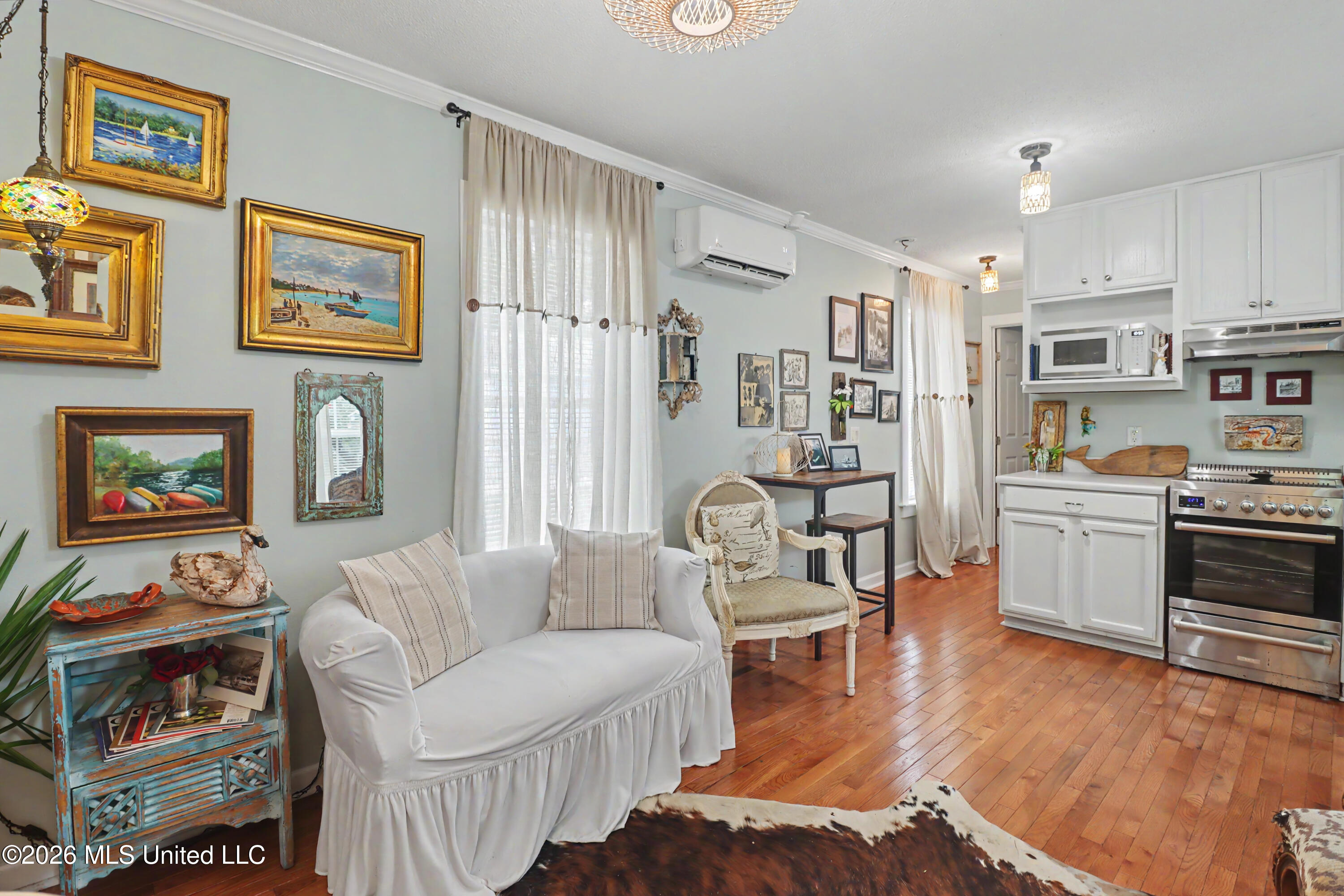1322 Spruce Street Ocean Springs, MS 39564 - Photo 4 of 26 02_51226 1322 Spruce