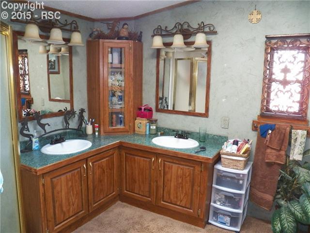2386 Pathfinder Road Florissant, CO 80816 - Photo 20 of 32 Gallery Image 20