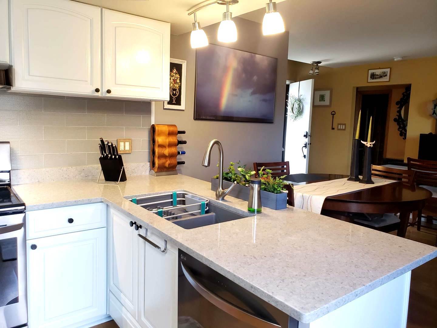 615 Dunham Road Gurnee, IL 60031 - Photo 4 of 33