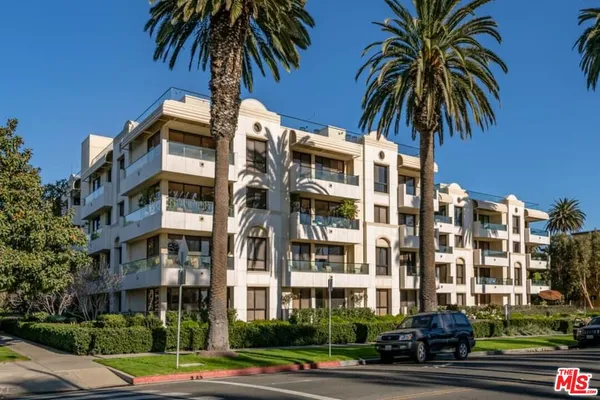 $9,900 | 701 Ocean Avenue, Unit PHD, Santa Monica, CA 90402