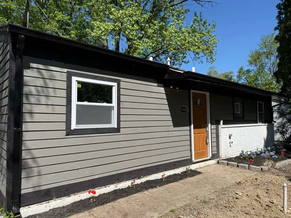 $1,800 | 21644 Gailine Avenue, Sauk Village, IL 60411