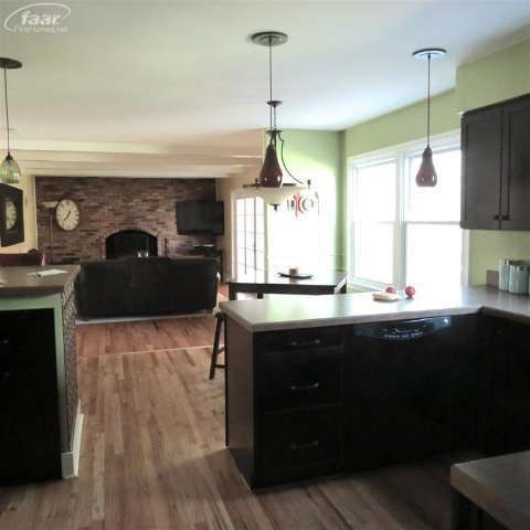 5146 Tree Hill Road Grand Blanc, MI 48439 - Photo 15 of 24 20376034-14.JPG